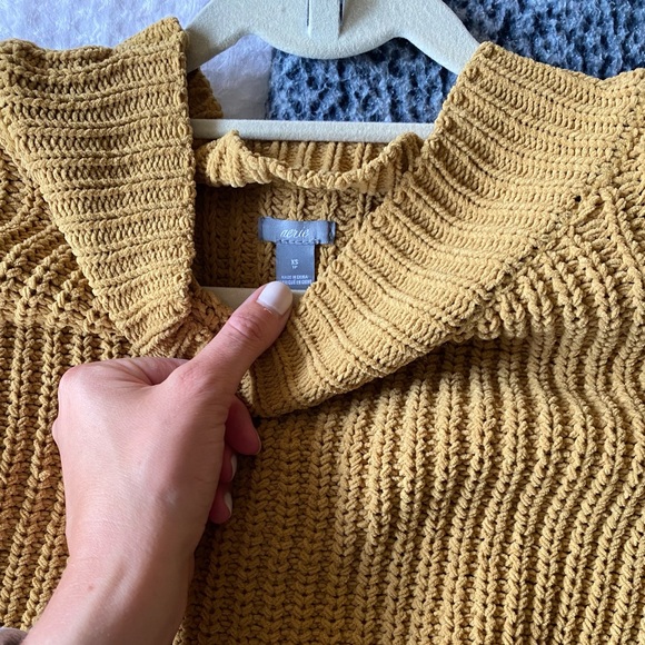 Aerie Chenille Sweater - Picture 2 of 2